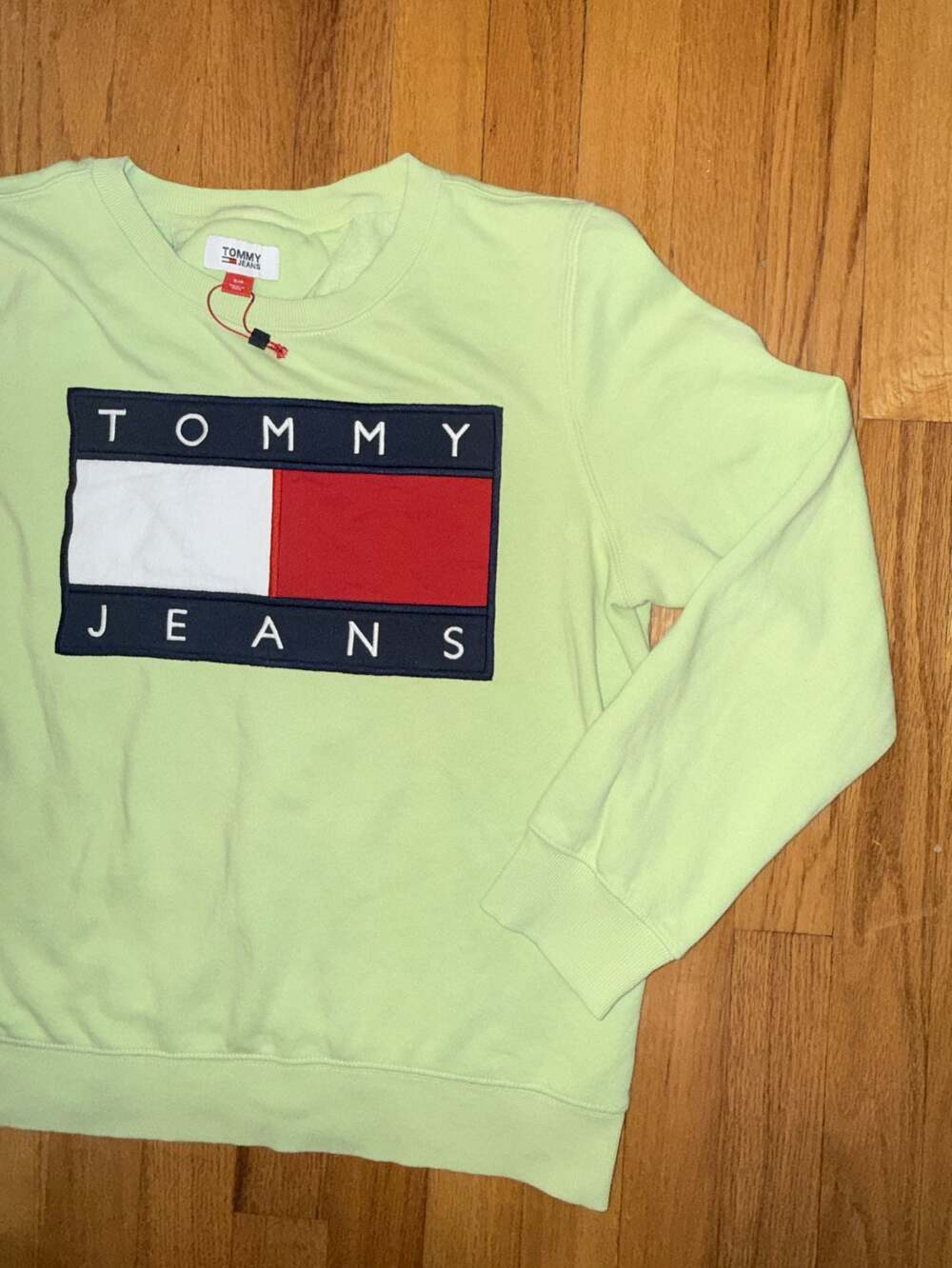 NWOT Tommy Hilfiger Jeans Women's Flag Logo Crew Neck Size Small